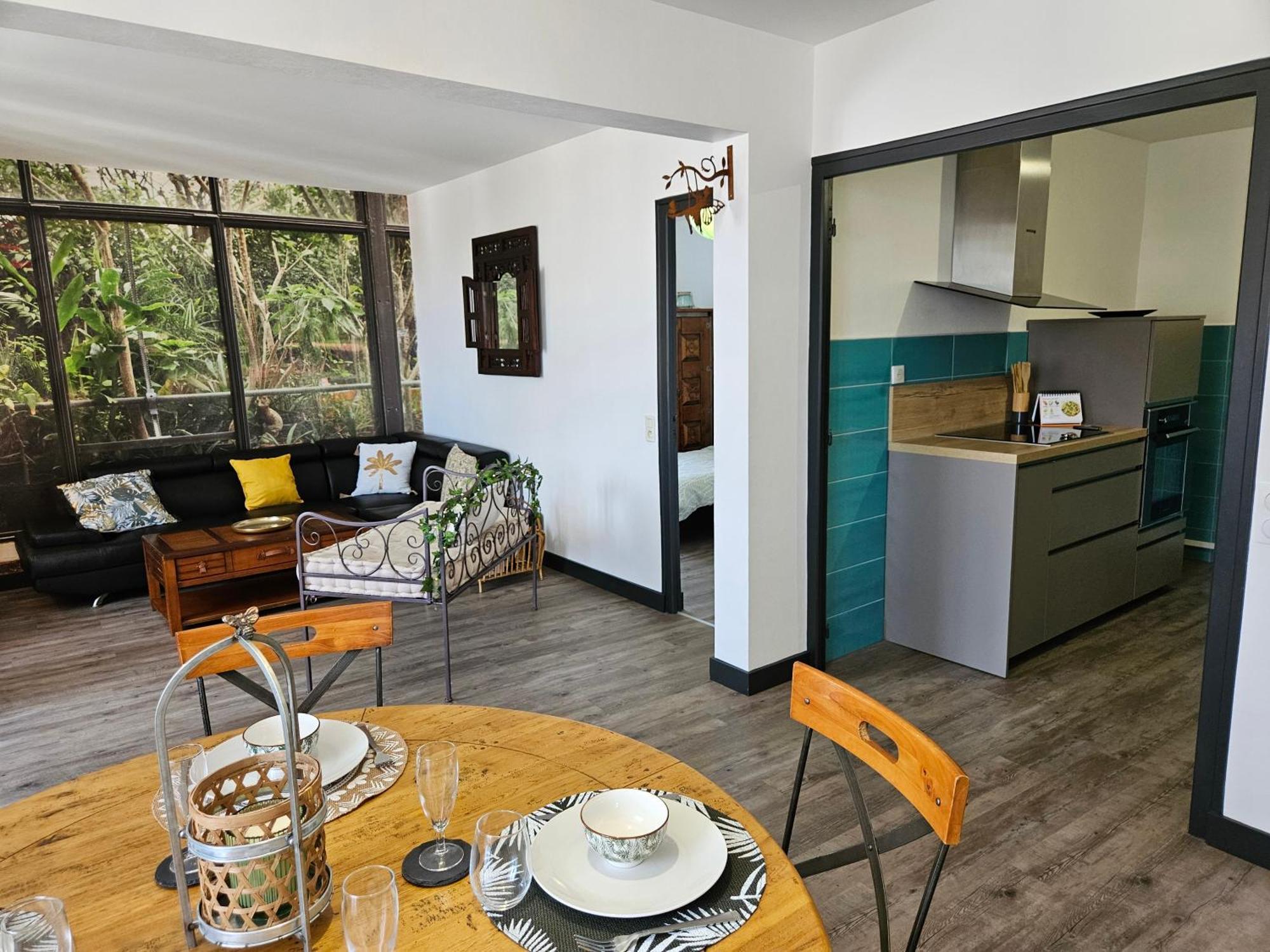 Appartement Le Jardin Imaginaire Champagnole Esterno foto