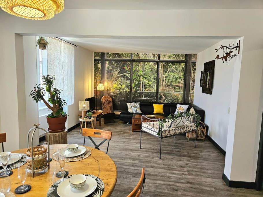 Appartement Le Jardin Imaginaire Champagnole Esterno foto